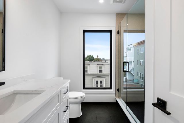 421 E. 6th St TH1, Boston, MA 02127