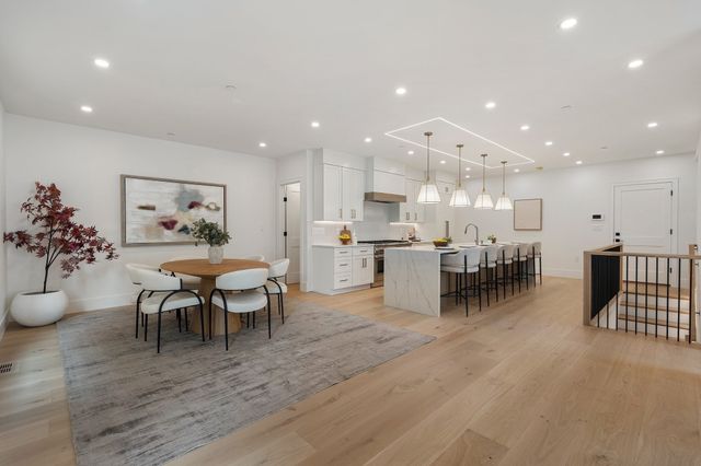 421 E. 6th St TH1, Boston, MA 02127