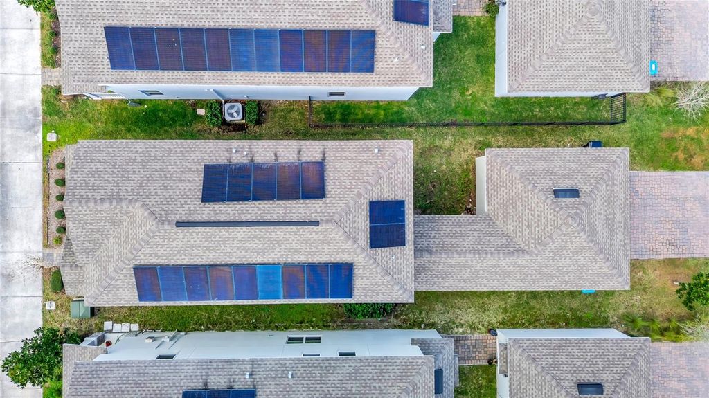 Image 37 of property listing at 9971 INTRODUCTION WAY, Orlando, FL 32832