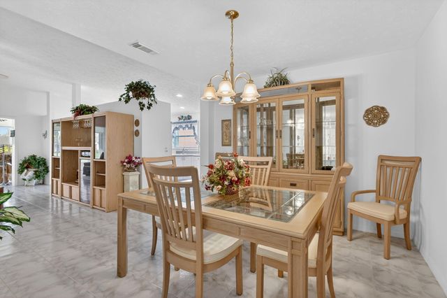 5936 Alexandria Circle, Fort Pierce, FL 34982