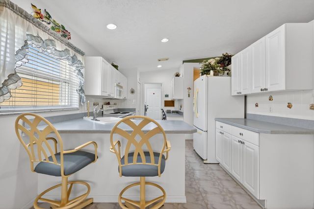 5936 Alexandria Circle, Fort Pierce, FL 34982