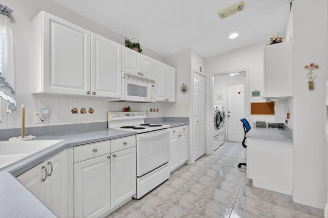 5936 Alexandria Circle, Fort Pierce, FL 34982