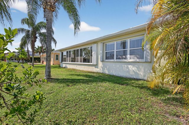 5936 Alexandria Circle, Fort Pierce, FL 34982