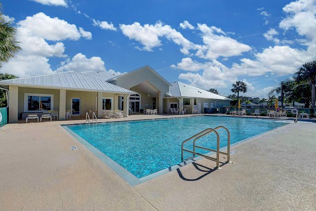 5936 Alexandria Circle, Fort Pierce, FL 34982