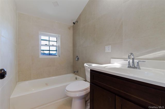 7036 70th Street, Glendale, NY 11385