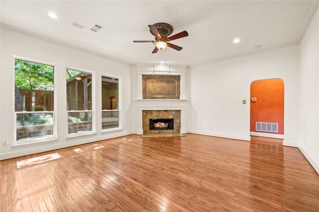 820 Glen Garry Drive, Flower Mound, TX 75022