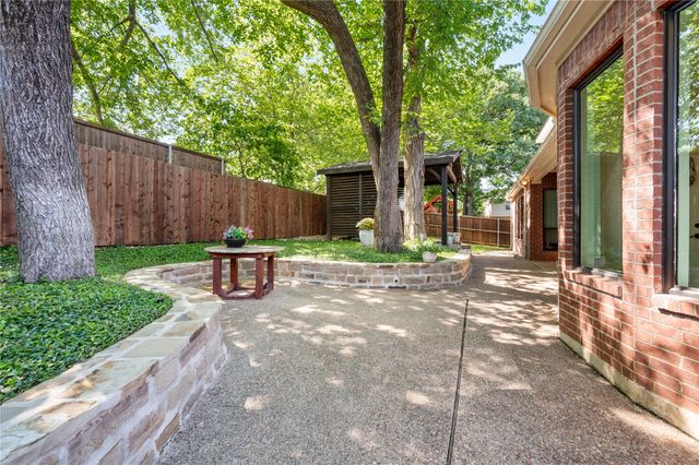 820 Glen Garry Drive, Flower Mound, TX 75022