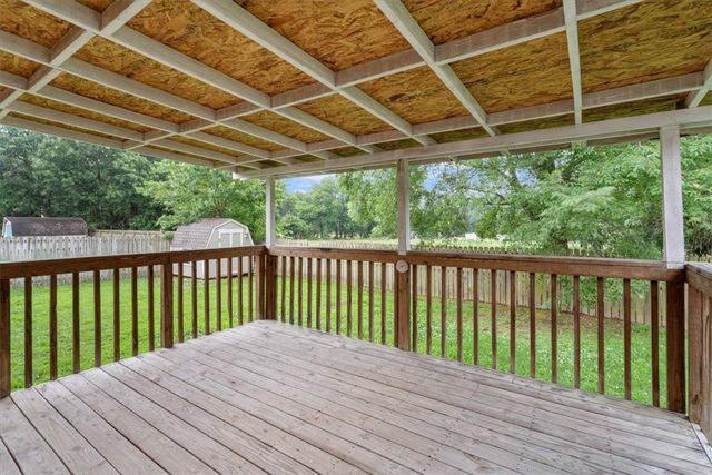 803 Katie Lane, Siloam Springs, AR 72761