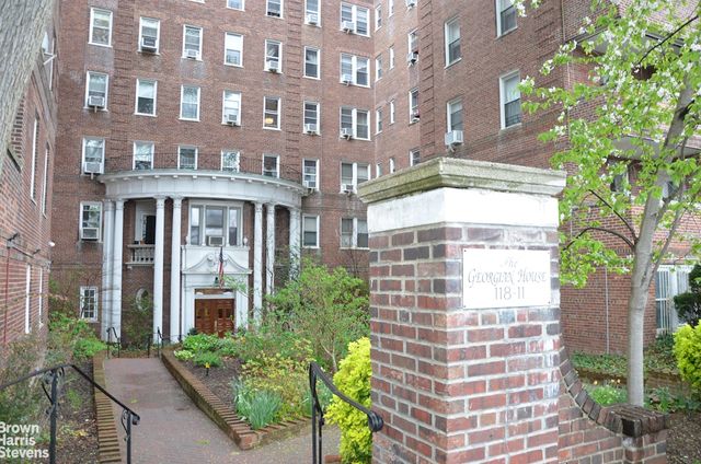 11811 84th Ave Apt 412, New York City, NY 11415