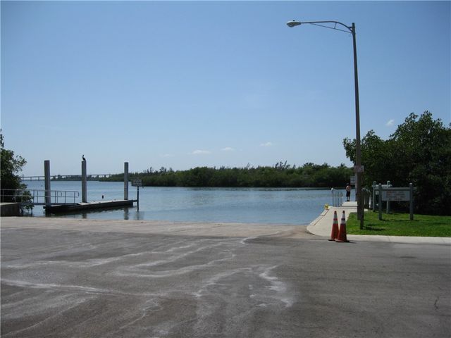 1809 21st Avenue, Vero Beach, FL 32960