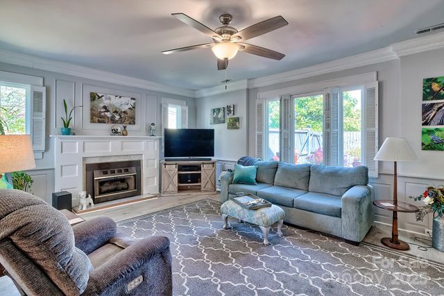 207 W Richland Street, Kershaw, SC 29067