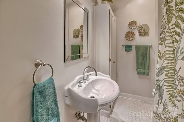 207 W Richland Street, Kershaw, SC 29067