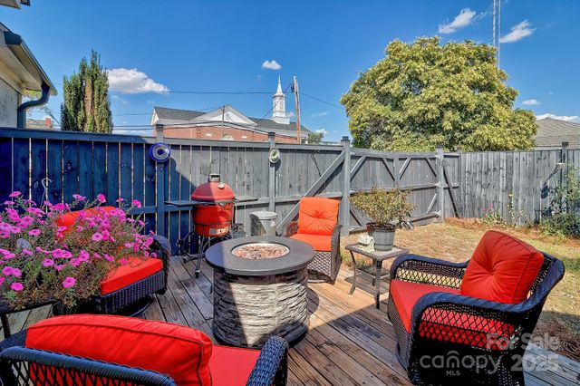 207 W Richland Street, Kershaw, SC 29067