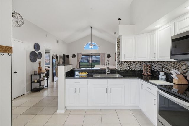 1009 WHALEBONE BAY DRIVE, Kissimmee, FL 34741