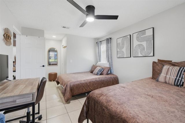 1009 WHALEBONE BAY DRIVE, Kissimmee, FL 34741