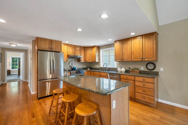 54 Liberty Lane, Barrington, NH 03825