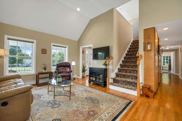 54 Liberty Lane, Barrington, NH 03825