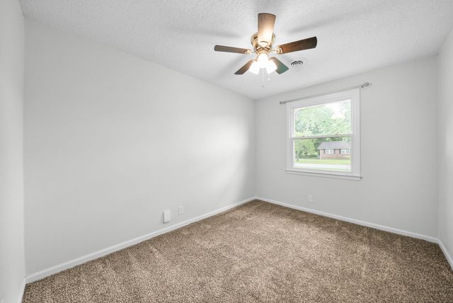101 Susan St, Clarksville, TN 37042