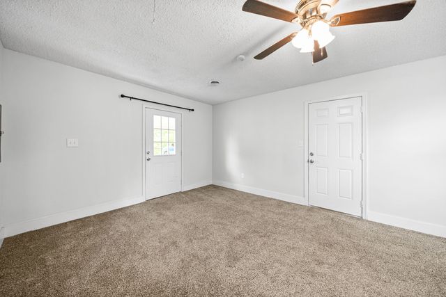 101 Susan St, Clarksville, TN 37042