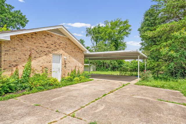 101 Susan St, Clarksville, TN 37042