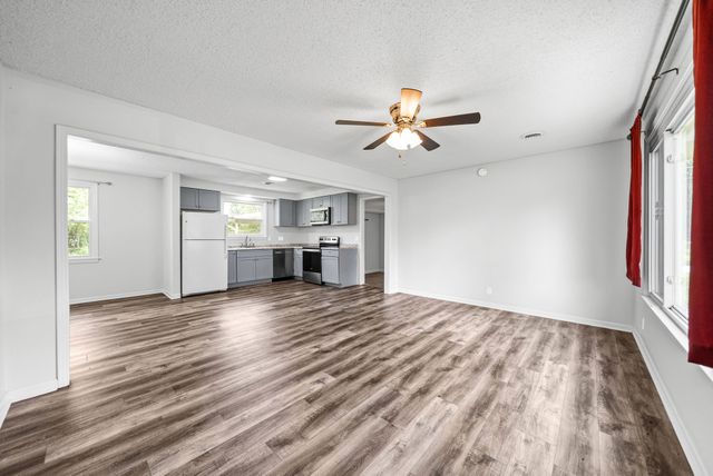 101 Susan St, Clarksville, TN 37042