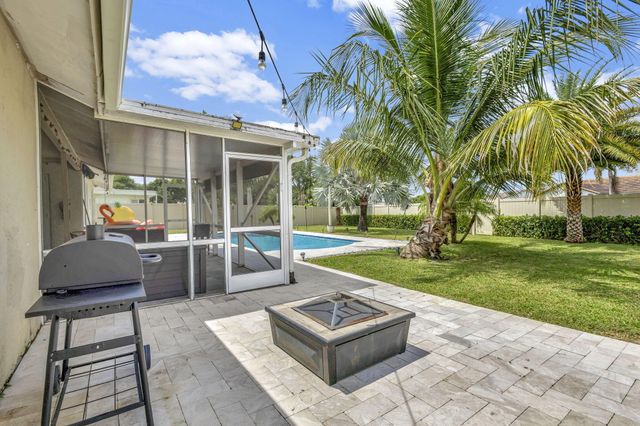 1104 Jackpine Street, Wellington, FL 33414