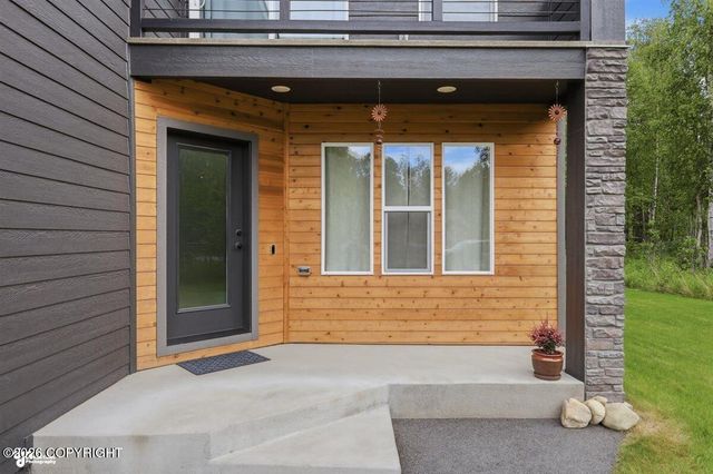 4431 E Cobblestone Drive, Wasilla, AK 99654
