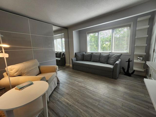 3 Howland Cir 3, Brewster, MA 02631