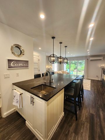 3 Howland Cir 3, Brewster, MA 02631