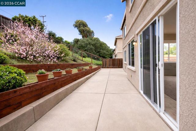 5041 5041 Escalon Cir, Richmond, CA 94803