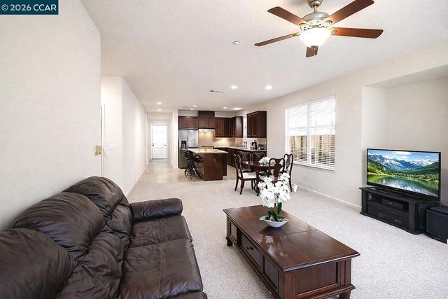 5041 5041 Escalon Cir, Richmond, CA 94803