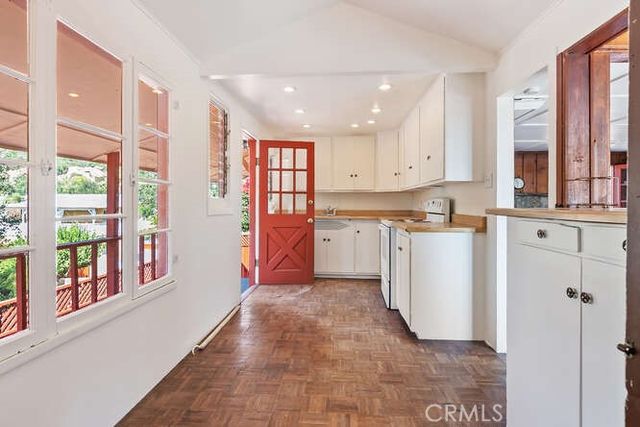 9204 Notre Dame, Chatsworth, CA 91311
