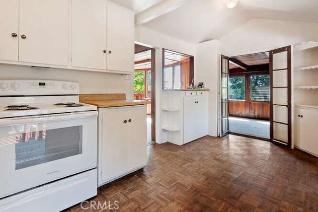 9204 Notre Dame, Chatsworth, CA 91311