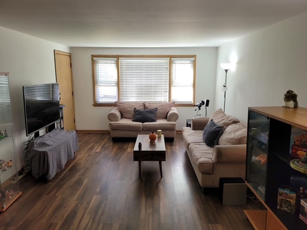 6845 N NORTHWEST Highway 6845-1W, Chicago, IL 60631 — photo 2