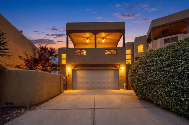 5004 Mirada Court NW, Albuquerque, NM 87120