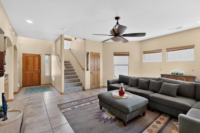 5004 Mirada Court NW, Albuquerque, NM 87120