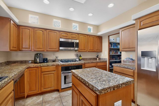 5004 Mirada Court NW, Albuquerque, NM 87120