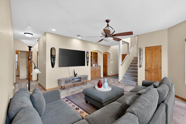 5004 Mirada Court NW, Albuquerque, NM 87120