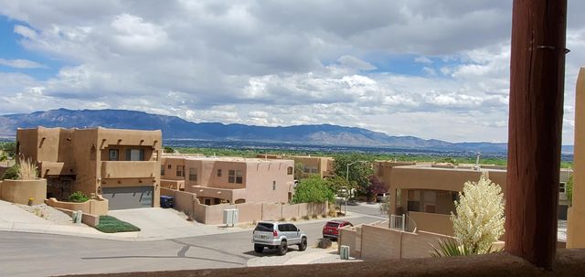 5004 Mirada Court NW, Albuquerque, NM 87120