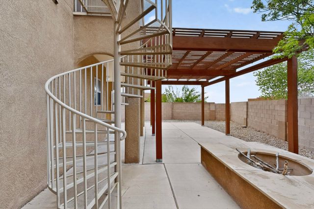 5004 Mirada Court NW, Albuquerque, NM 87120