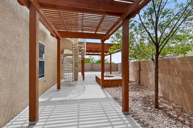 5004 Mirada Court NW, Albuquerque, NM 87120