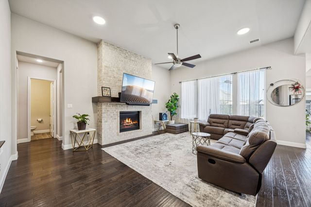 7028 Central Court, Little Elm, TX 76227