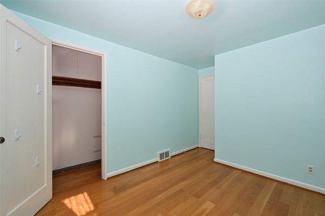 4528 NE 54th Street, Seattle, WA 98105