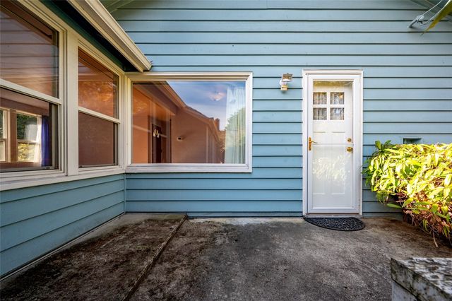 4528 NE 54th Street, Seattle, WA 98105
