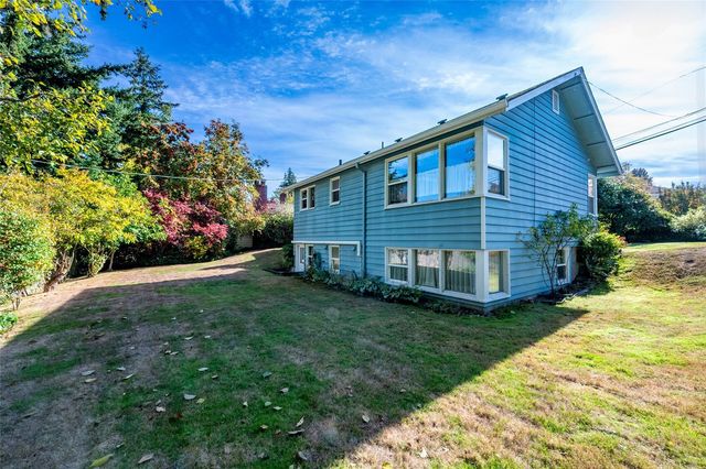 4528 NE 54th Street, Seattle, WA 98105