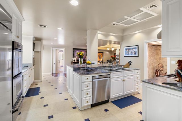 4320 Rand Ln, Sacramento, CA 95864