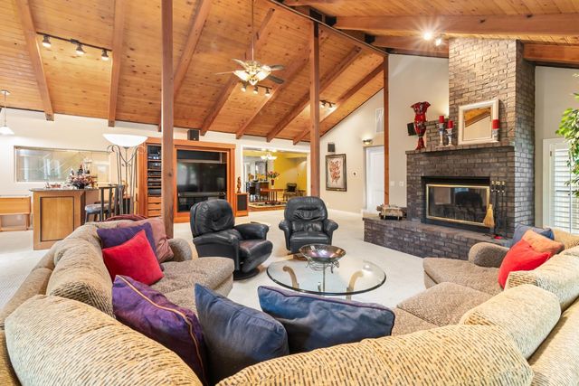 4320 Rand Ln, Sacramento, CA 95864