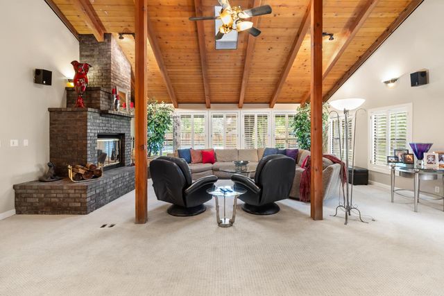 4320 Rand Ln, Sacramento, CA 95864