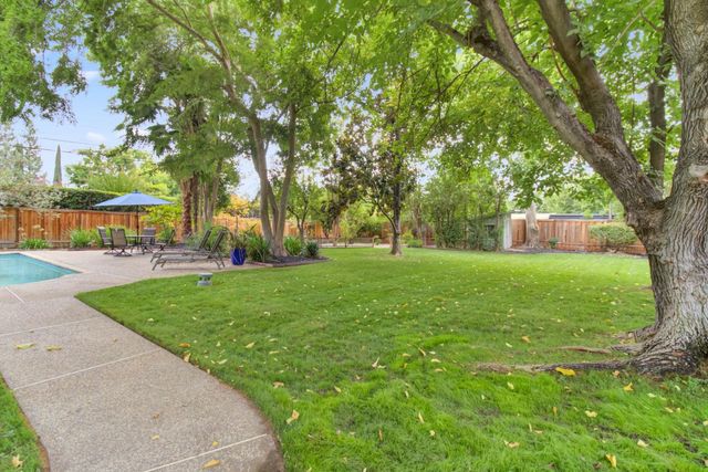 4320 Rand Ln, Sacramento, CA 95864