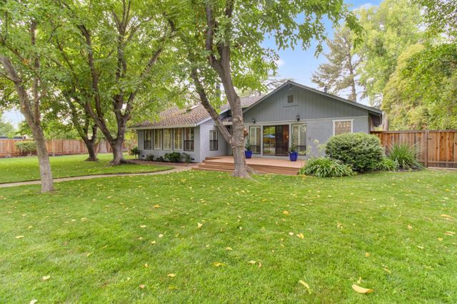 4320 Rand Ln, Sacramento, CA 95864